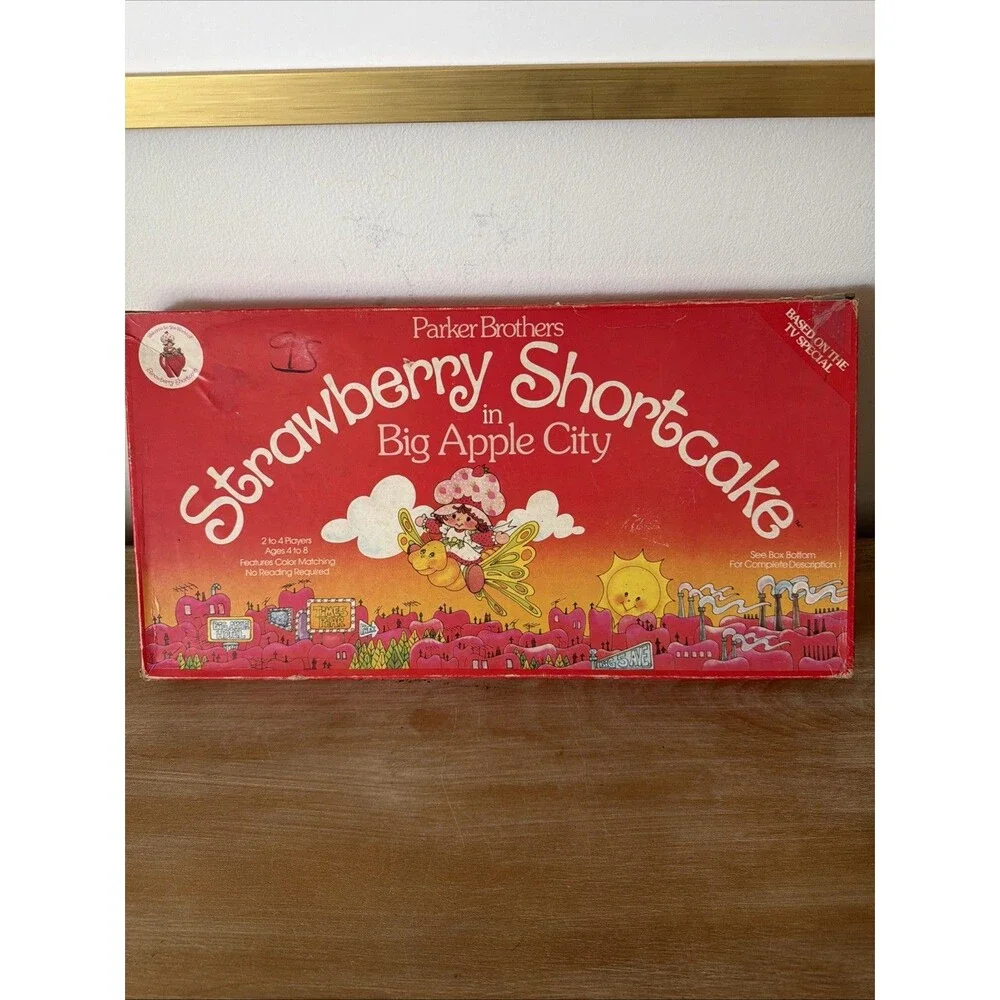 1981 Parker Brothers STRAWBERRY SHORTCAKE in Big apple city Board Game Complete